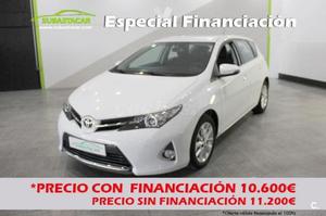 Toyota Auris 90d Active 5p. -13