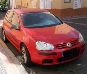 VOLKSWAGEN Golf 1.6 HIGHLINE 5p.