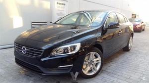 Volvo S D3 Momentum Auto 4p. -17