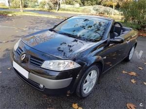 Renault Megane Coupecabr. Luxe Dynamique 1.9dci 2p. -05