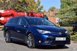 TOYOTA Avensis D ADVANCE TS 5p.