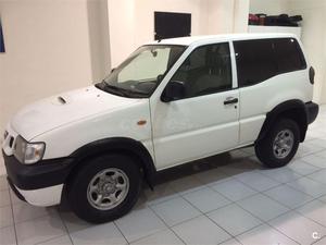 NISSAN Terrano 2.7 TDi Comfort 3p 3p.