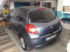 RENAULT Clio Rip Curl v 3p.