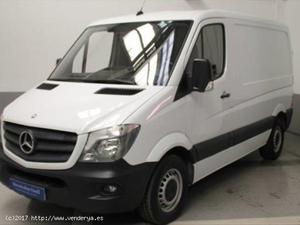 SE VENDE MERCEDES-BENZ SPRINTER FURGóN 313CDI COMPACTO -