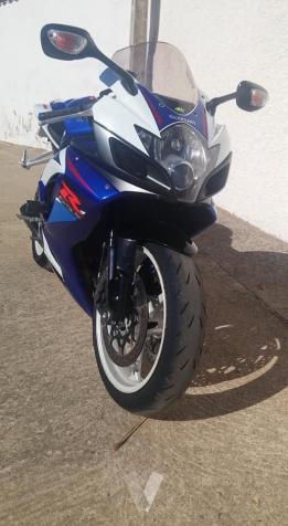 SUZUKI GSX R