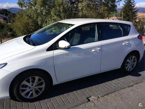 TOYOTA Auris 130 Active 5p.