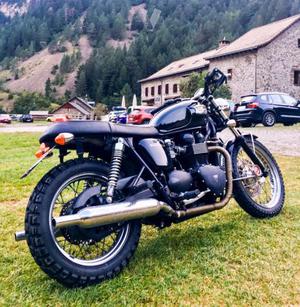 TRIUMPH BONNEVILLE T