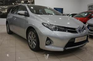 Toyota Auris Hybrid Advance 5p. -14