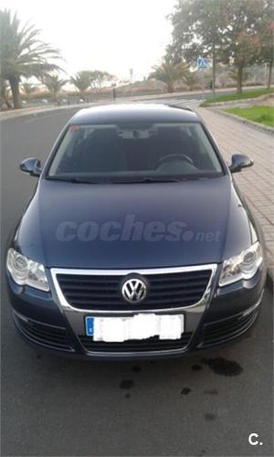 VOLKSWAGEN Passat 2.0 TDI 140cv Trendline 4p.