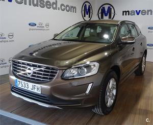 VOLVO XC D4 Momentum Auto 5p.