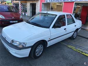 FORD Orion ORION 1.6 GHIA A.A. 4p.