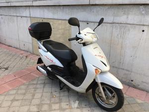 HONDA Lead 110 (modelo actual) -08