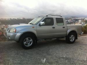 NISSAN Pick-up 4X4 Doble cabina -04