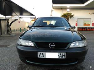 OPEL Vectra V 4p.