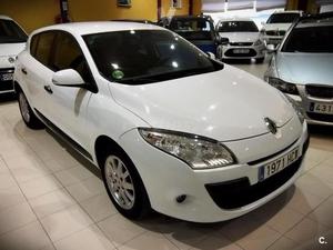 Renault Megane Emotion v 110 E5 5p. -11