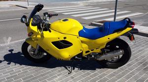 SUZUKI GSX 600F (