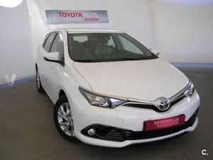 Toyota Auris d Active 5p. -17