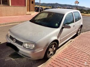 VOLKSWAGEN Golf 1.9 TDI CONCEPTLINE 3p.