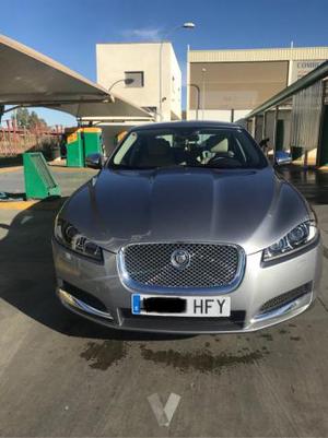 JAGUAR XF 2.2 Diesel Premium Luxury -11