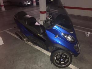 PIAGGIO MP Sport -15