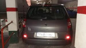 RENAULT Scénic CONFORT AUTHENTIQUE 1.5DCI