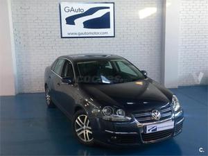 Volkswagen Jetta 2.0 Tdi 140 Advance Dsg 4p. -06