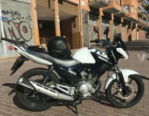 YAMAHA YBR 125 (modelo actual) -16