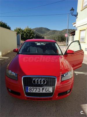 AUDI A3 1.6 FSI Attraction 3p.