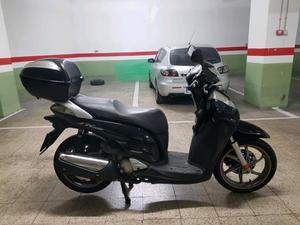 HONDA SCOOPY SH300i ABS TopBox (