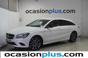 MERCEDES-BENZ Clase CLA CLA 200 Urban Shooting Brake 5p.