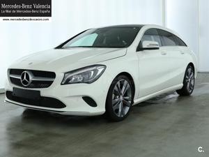 MERCEDES-BENZ Clase CLA CLA 200 Urban Shooting Brake 5p.