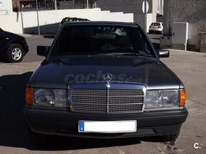 MERCEDES-BENZ E 2.0 4p.