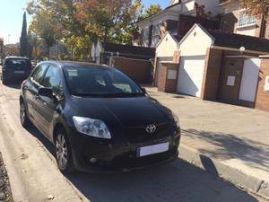 TOYOTA Auris 1.4 VVTi Auris -07