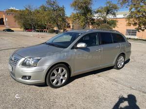 TOYOTA Avensis 2.0 D4D Executive Wagon 5p.