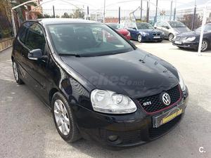 VOLKSWAGEN Golf 2.0 FSI Highline 3p.