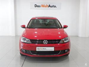 VOLKSWAGEN Jetta 2.0 TDI 140cv Sport 4p.