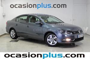 Volkswagen Passat 1.6 Tdi 105cv Advance Bluemotion Tech 4p.