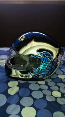 casco de moto Shoei