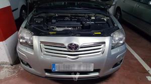 Faros Toyota Avensis Xenon