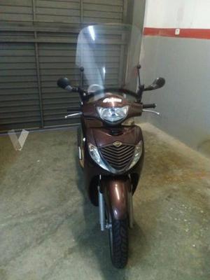 HONDA SCOOPY SH125i (