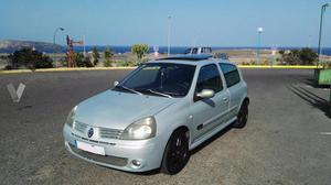 RENAULT Clio Extreme V -04