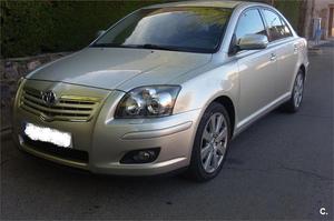 TOYOTA Avensis 2.2 D4D Executive 4p.