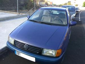 VOLKSWAGEN Polo CV -95