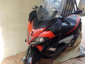 APRILIA SR Max 300 (modelo actual) -15