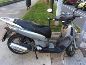 HONDA SCOOPY SH125i (