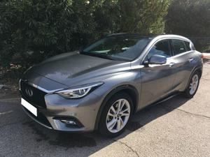 Infiniti Q30