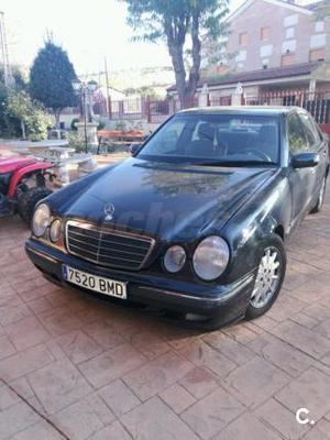 MERCEDES-BENZ Clase E E 200 K ELEGANCE 5p.