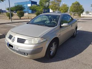 RENAULT Mégane COUPECABR. LUXE PRIVILEGE 1.9DCI -05