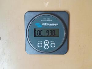 Reloj Monitor BMW-600 p baterias solares de 540 Ah