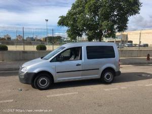 SE VENDE VOLKSWAGEN CADDY 1.9 MIXTA AñO:  COLOR: -